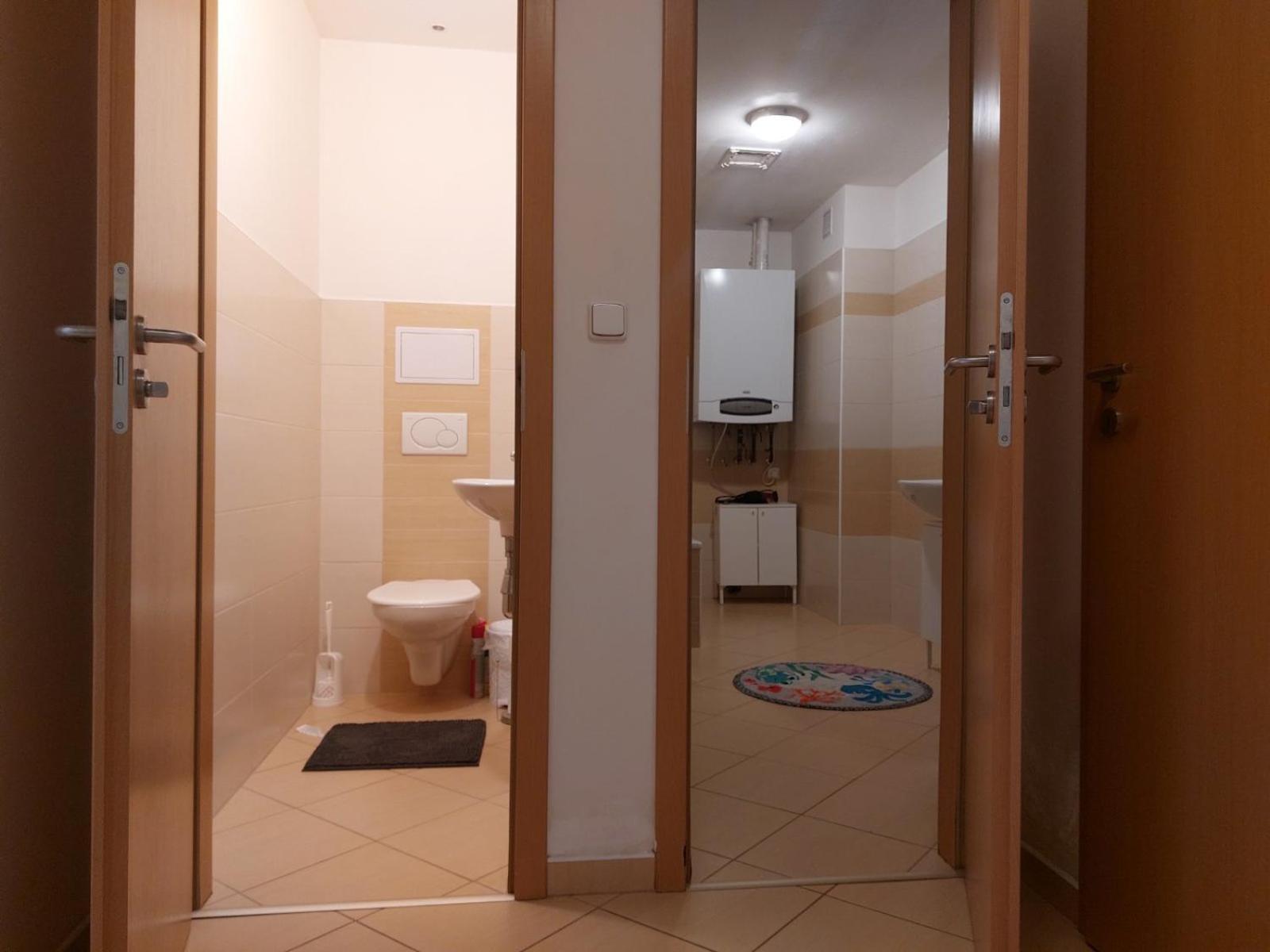 Prostorny Byt V Centru 3 Kk 80 M2 Hradec Králové Dış mekan fotoğraf